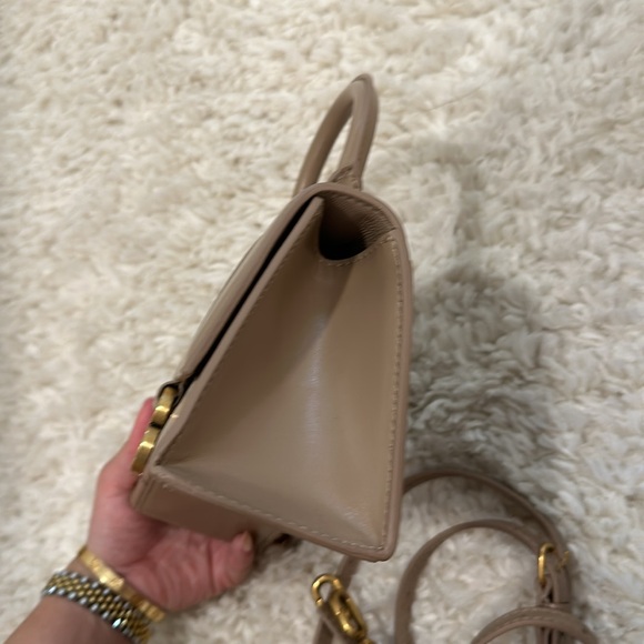 Balenciaga hourglass XS RARE beige taupe smooth leather antique gold hardware - Picture 5 of 10
